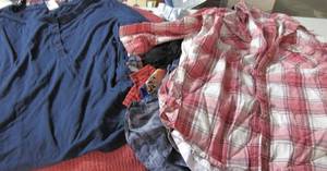 lot 75 image: Shirts