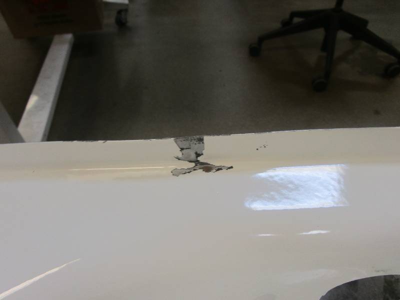 lot 634 image: Bootzcast 60 in. Left Drain Rectangular Alcove Soaking Bathtub in White (DAMAGED, SEE PHOTOS)