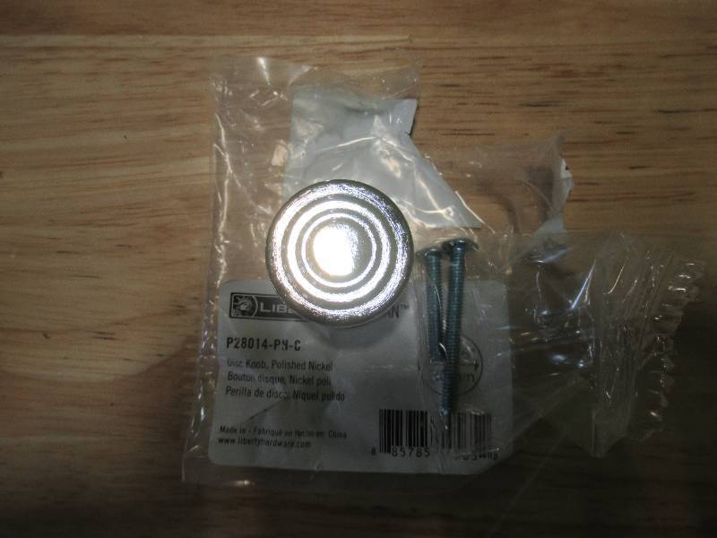 lot 207 image: (20 Pack) BrainerdLiberty HDW P28014PN-C 1 - 216 Disc Knob in Polished Nickel.