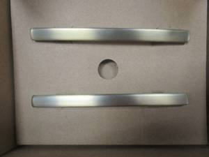 lot 554 image: Everbilt Contemporary Beam 3 in. (76 mm) Champagne Classic Cabinet Pull (10-Pack)
