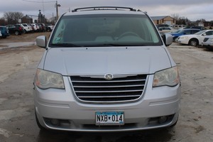 2008 Chrysler Town & Country Touring - 2 Owners -