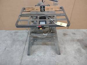 lot 8 image: Craftsman Model 113.239291 Wood Sha...