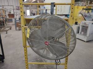lot 14 image: Dayton 24 Hanging Fan...