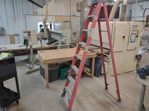 lot 20 image: Keller Kpro 8 Fiberglass Step Ladd...