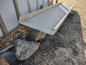 lot 19 image: Aluminum Ramp, 12 x 27.5, 1500 lb...