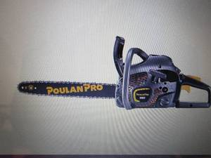 Poulan Pro 18 Gas Chainsaw open bo...