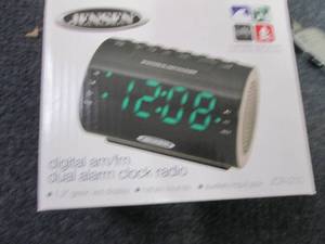 Jensen Digital AMFM Dual Alarm Clo...