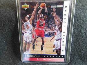 11. 1992 - 93 Upper Deck Michael Jo...