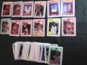 29. 50 1989-90 Fleer Basketball Car...