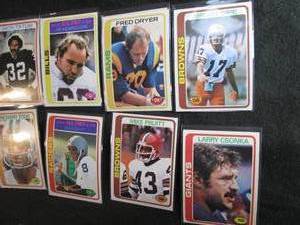 42. 30 1978 Topps Football Cards...