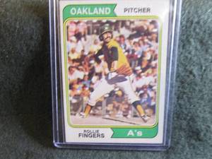 151. 1974 Topps Rollie Fingers Card...