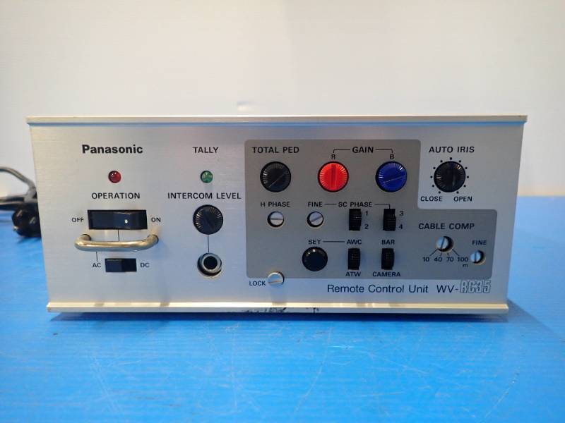 Panasonic&nbspWV-RC35. Remote Control Unit  built in power cable  no other cables included