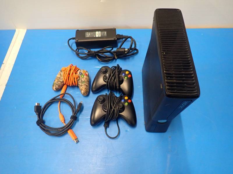 Microsoft&nbspXbox 360 console  Includes 3 Controllers, HDMI Cable and Power Cable&nbsp