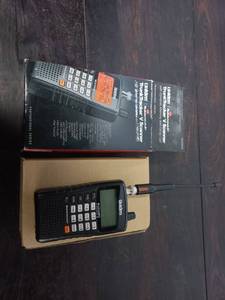 lot 35 image: Uniden Bearcat TrunkTracker V Scanner - In Box