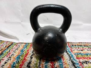 lot 43 image: RKG 24kg Kettle Bell