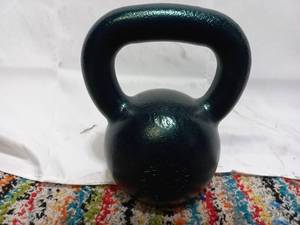 lot 44 image: RKC 16kg Kettle Bell  Lot 1