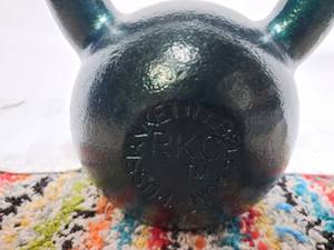 lot 45 image: RKC 16kg Kettle Bell  Lot 2