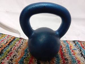 lot 47 image: 12kg Kettle Bell