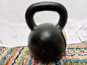lot 48 image: RKC 32kg Kettle Bell