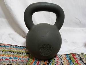 lot 49 image: RKC 28kg Kettle Bell