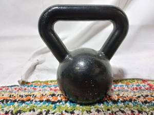 lot 51 image: RKC 18lb Kettle Bell