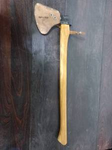 lot 52 image: American Tomahawk Company Axe