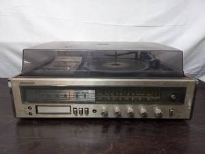lot 59 image: Soundesign TurntableCassette Recorder
