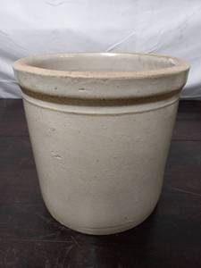 lot 66 image: Ceramic Urn