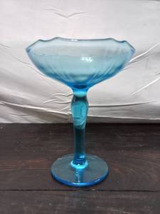 lot 82 image: Blue Glass Candy Dish Compote