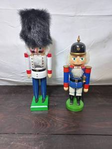 lot 91 image: Pair Of Nut Crackers