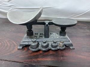 lot 92 image: Miniature Scale