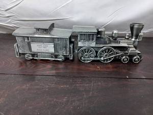 lot 96 image: Train Banks