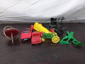 lot 97 image: Vintage Toys