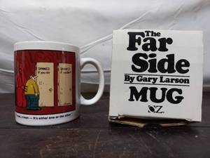 lot 124 image: The Far Side Collectors Mug