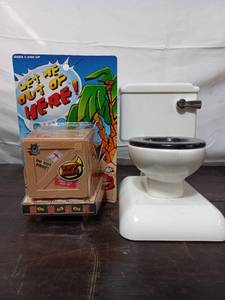lot 125 image: Gag Gifts
