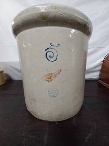 lot 129 image: 5 Gal. Red Wing Crock