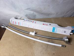 MOEN Single Curved Shower Rod