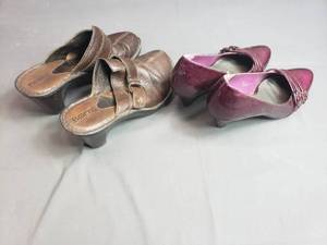 2 Pairs of Womens Shoes Size 9 M