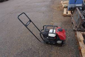 Toro Model FP2200 Power Plate Packer