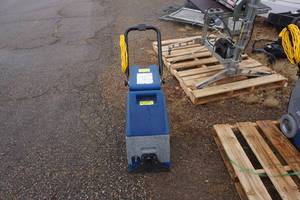 Lundmark Model 4000 Fast Action Floor Scrubber