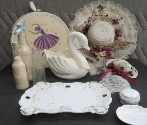 DAINTY AND DELICATE DRESSING TABLE SET UP