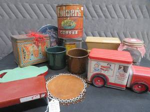 VINTAGE TINS PLUS ENAMEL