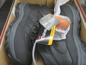 NEW IN BOX MENS OZARK TRAIL HIKERS