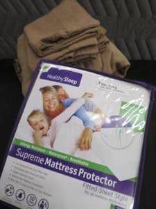 NEW MATTRESS PROTECTOR (FULL)  FLANNEL SHEETS