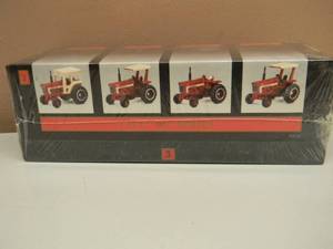ERTL IHC 66 SERIES 164 SCALE INTERNATIONAL #3 - STILL SEALED IN PLASTIC IN BOX - AWESOME PIECE - SEE PICTURES