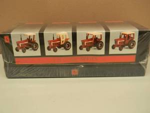 ERTL IHC 66 SERIES 164 SCALE INTERNATIONAL #5 - STILL SEALED IN PLASTIC IN BOX - AWESOME PIECE - SEE PICTURES