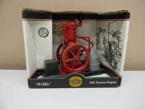 ERTL 18 SCALE DIE CAST IHC FAMOUS ENGINE - NEW IN BOX - AWESOME PIECE - SEE PICTURES