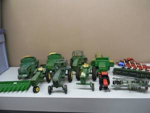 LARGE BOX OF VINTAGE ERTL TRACTORS & MORE - JOHN DEERE - USED VARIOUS CONDITIONS - SEE PICTURES