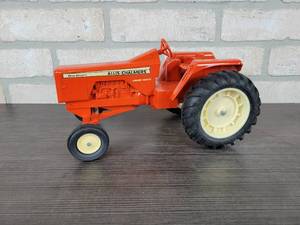 lot 1257 image: ERTL Allis-Chalmers One-Ninety Tractor - 116 Scale - Approx. 11 Long
