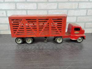 lot 1313 image: 1953 TONKA Cabover Semi Truck and Livestock Trailer - Approx. 22 Long